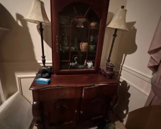 Display hutch; table lamps