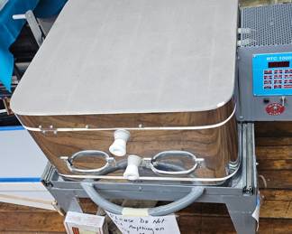 Nice Olympic Kiln  Very Little Use.  Like New.  