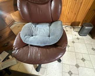 Executive office chair