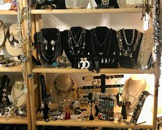 10 dollars a piece vintage jewelry