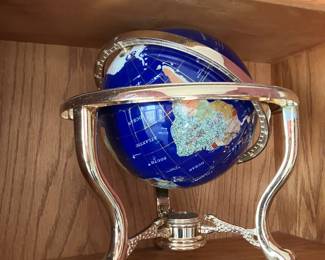 Globe