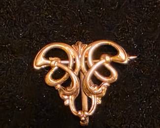 10K Antique pin