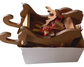 550 - Box Of Christmas Decor
