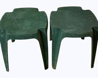 273 - 2 Plastic Stands - 17 x 16 x 16
