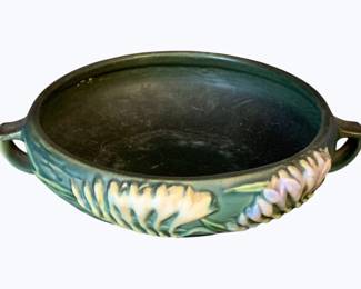 146 - Roseville Freesia Console Bowl - 7 x 2
