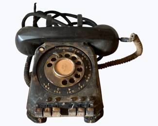 517 - Vintage Rotary Phone - 9 x 9 x 7 used as-is electric/electronic/mechanical item - no guarantee all components, untested.
