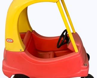 315 - Little Tikes - Ride in Car - 35 x 26 x 17
