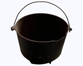 534 - Metal Cauldron - 11 x 9 - as is, chipped
