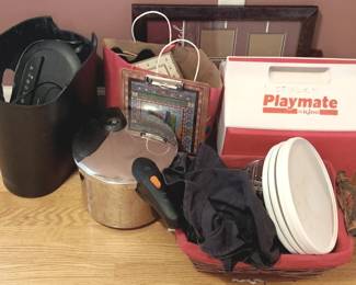 229 - Assorted Items used as-is electric/electronic/mechanical item - no guarantee all components, untested.
