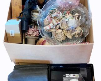 223 - Box of Assorted Items
