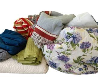 263 - Assorted Linens
