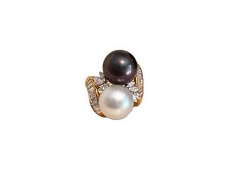 18k Gold Diamond and Pearl Cocktail Ring 