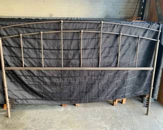 FR132RKing Headboard