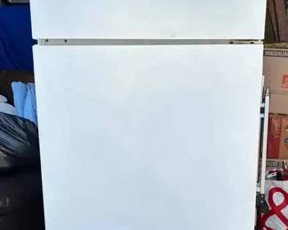 CT311RGalaxy Refrigerator