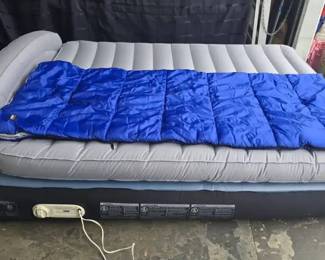 CT372Aerobed  Queen And More