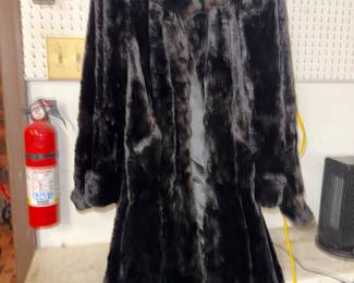 Stark Wainwright Fur Coat Shows ware $75.00