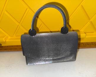 La Regale Purse $5.00