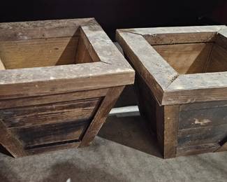 WOODEN FLOWER BOXES