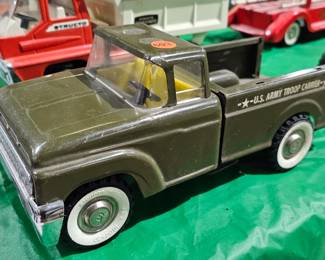 VINTAGE US ARMY TROOPS CARRIER TRUCK