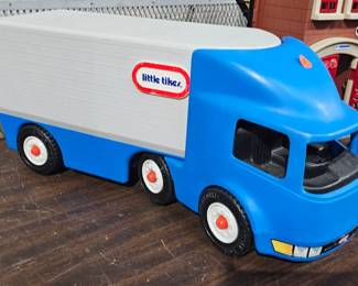LITTLE TIKES TRUCK TOY