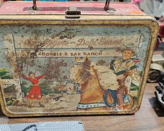 VINTAGE METAL ROY AND DALE ROGERS LUNCHBOX