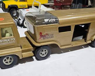  STRUCTO ERTL TOY HORSE TRUCK AND TRAILER