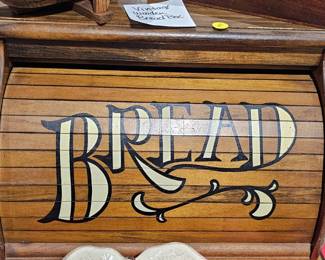 BREAD BOX