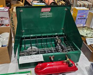 COLEMAN STOVE