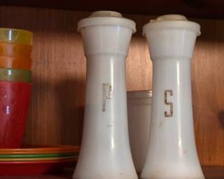 Vintage Tupperware salt and pepper set