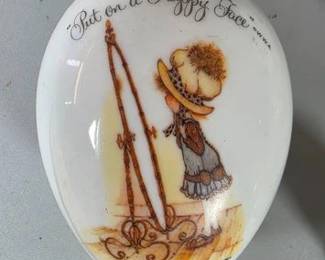 Porcelain Hollie Hobby trinket dish