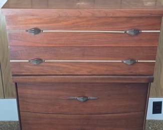 Harmony House MCM 4 drawer chest