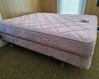 Beautyrest queen mattress, box spring and frame