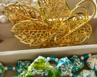 vintage jewelry