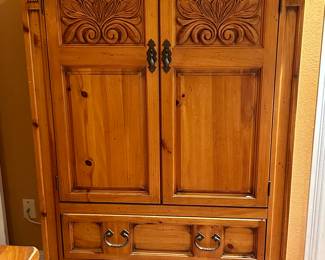 Broyhill carved pine furniture