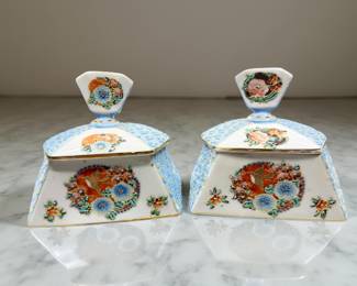 VINTAGE COLLECTIBLES