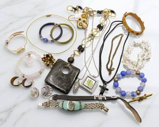 VINTAGE COSTUME JEWELRY