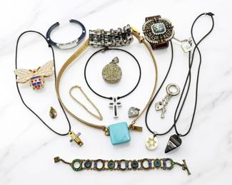VINTAGE COSTUME JEWELRY