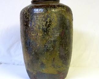 Edo Period Japanese Shigaraki-Ware Incised Tsubo Storage Jar