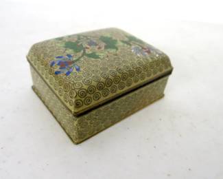 Qing Dynasty Cloisonne Trinket Box