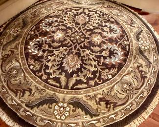 Antiquity Collection Heirloom Maroon Rug&nbsp;- 8’ Round 100% Wool Pile&nbsp;Handcrafted in India