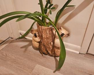 Ceramic koala bear planter $25