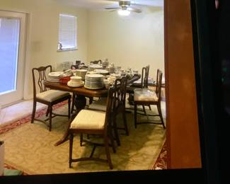 Metairie.table chairs