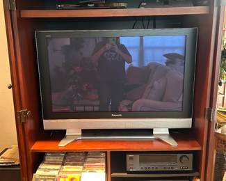 entertainment center, TV, HOME STEREO