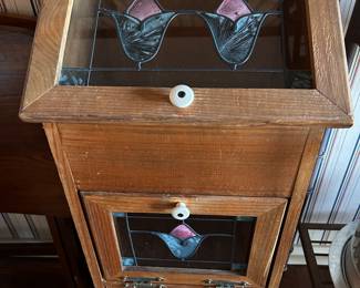 vegetable bin with stained glass doors