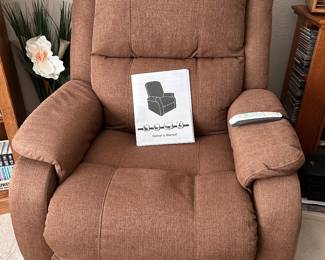 brand new lift chair