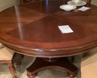 Kenner 4 chairs and leaf 