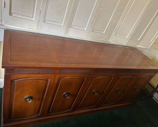 Mid Century Modern Console/Buffet