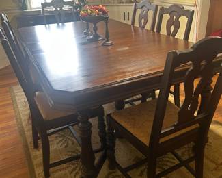 Antique Dining Table with 6 Chairs (1 arm chair)