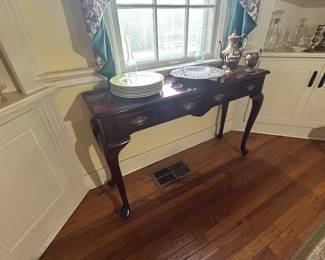 Mahogany buffet/console table