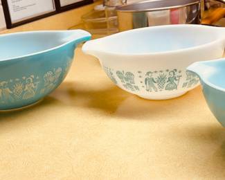 Vintage Set 4 Pyrex Turquoise Amish Butterprint Cinderella Mixing Nesting Bowls